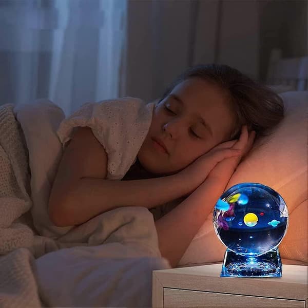 Krystallsolsystem med LED-lysholder, 80 mm klar krystallkule
