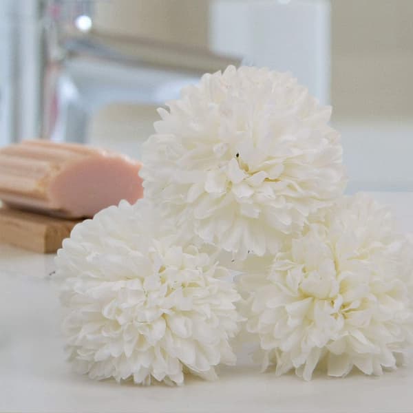 12 stk. (hvide) kunstige krysantemumkugleblomster i silke