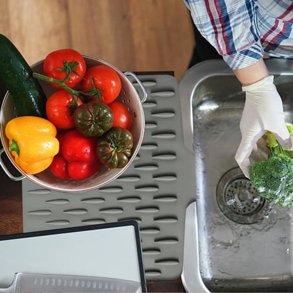 40*32cm Silicone Drain Mat - Non-Slip, Heat-Resistant Drying Rack - for Kitchen Utensils, Fruit - Grey