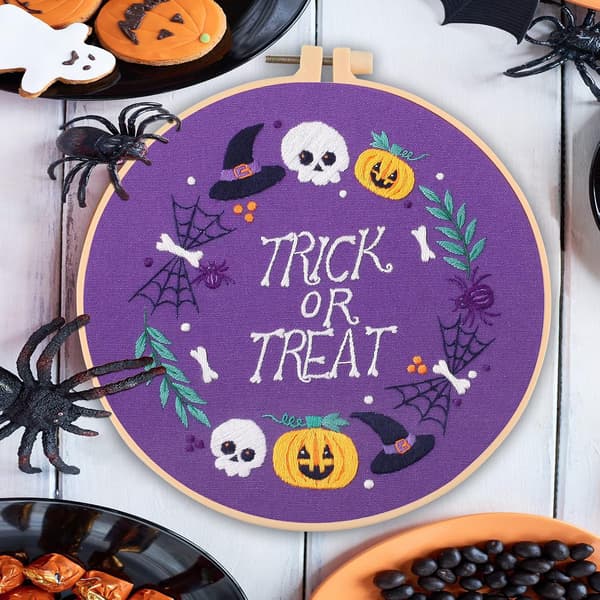 Halloween Decoration, 4 Embroidery Kits Halloween Pattern Collection Includes Embroidery