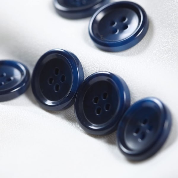 50 stk. Store 2cm Syknapper Bulk Knapper for Sying Runde Resin Marineblå Knapper for Håndverk 4 Hull Flatback Kåpeknapper for Skjorte Genser DIY a