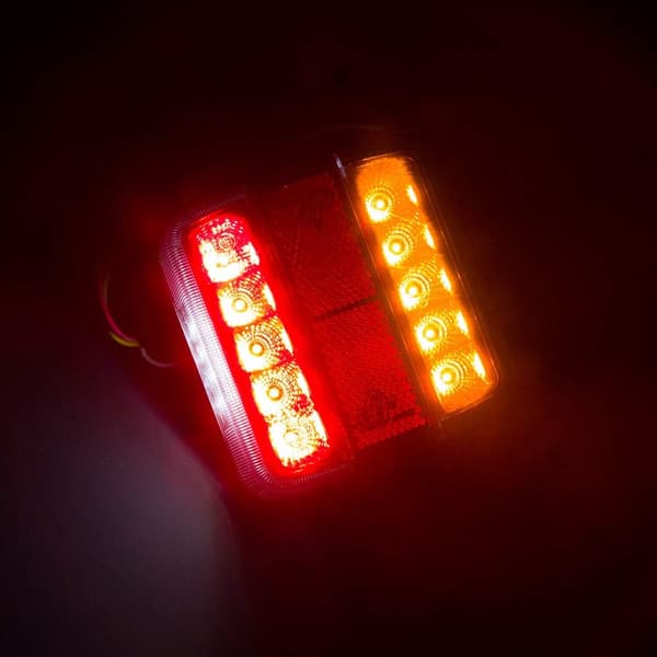 2 stk Tilhenger Baklys 26 LED 12V Baklys Blinklys Brems