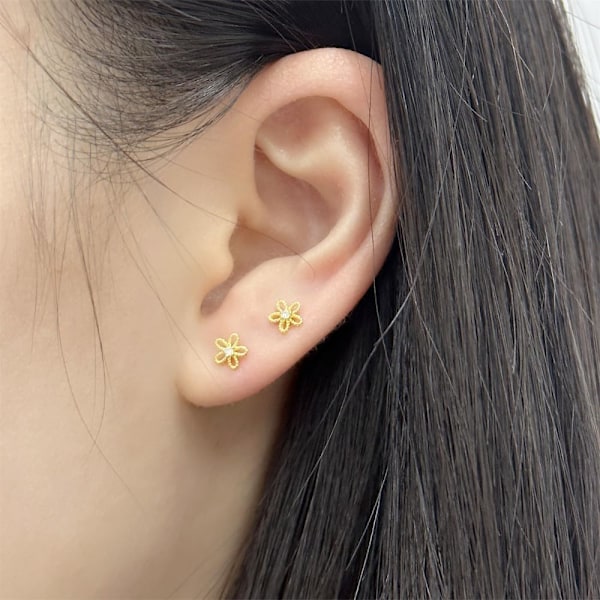 18G Daisy Flower Stud Cartilage Øredobber for Kvinner Jenter 925 Sterling Sølv  Tiny Cute Floral 3mm Ball Barbell Skrue Ba