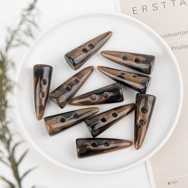 10-pakning Resin Knebelknapper Horn Tannform To Hull Knapp for Jakke Kåpe