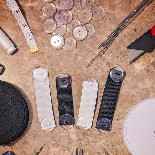 50 stk. 2 cm knapper med 2 hull, klare harpiksknapper for søm og DIY-håndverk