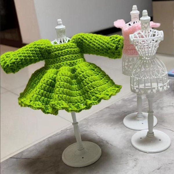 3 kpl onttoja valkoisia mannekiineja, mekko-mannekiineja Barbie-nukelle, chi