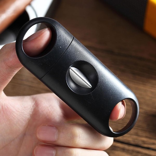 V-Cut Cigar Cutter Wedge Cut Bærbare Cigar Cuttere til Mænd (4-pak, Sort)