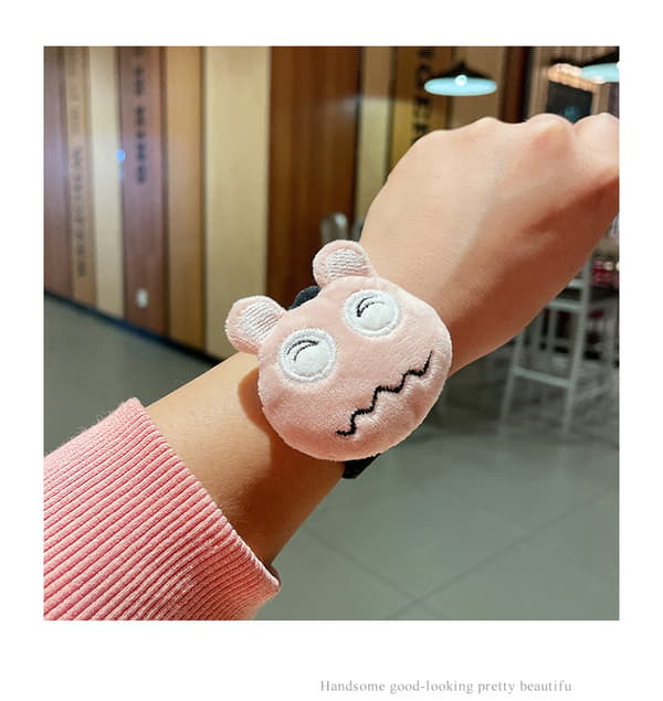 Tegneserie små monster plusj ringarmbånd for studenter