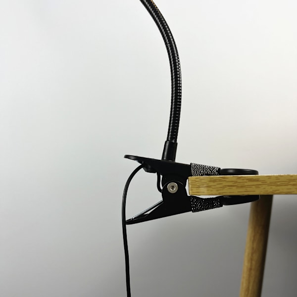 LED skrivebordslampe, 3 lysmoduser, USB-drevet øyevennlig nattlampe, 360° fleksibel klemmelampe for læring/arbeid/tatovering/lesing (svart)