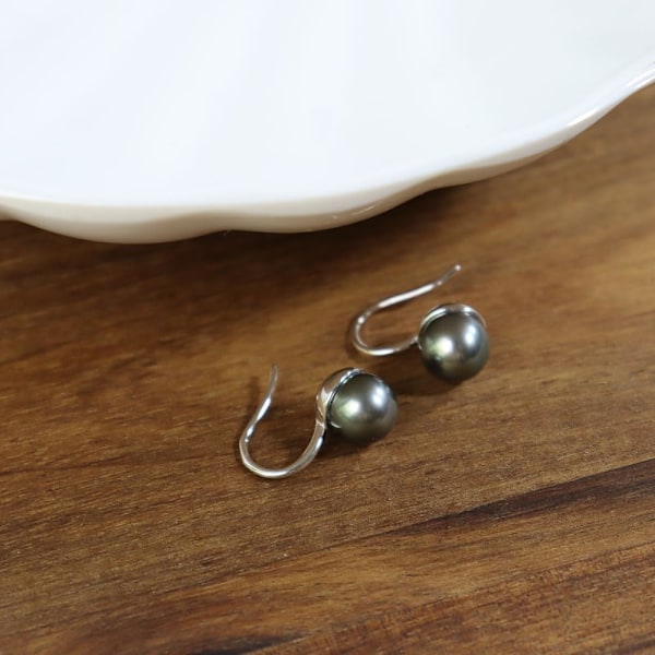 Vaimolle lahja Tahitian Black & Freshwater Cultured Pearl -korvakorut - Naisten lahjat - Hääpäivä syntymäpäivä vuosipäivä - Äiti hänelle äitienpäivä ystävänpäivä Chris