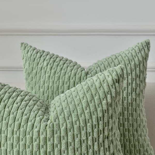 Sæt med to sofapuder, 45 x 45 cm, salviegrøn fløjl, velegnet til sofaer, stuer og soveværelser