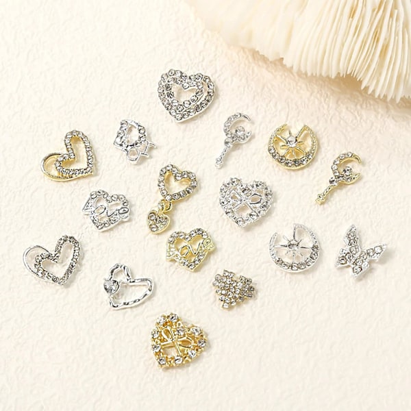 16 st Love Heart Nagelkonst Charm 3D Silver Guld Nagelstenar Legering Love Nagelstenar Love Heart Nageldiamanter Alla hjärtans dag Nagel Smycken Metall Love