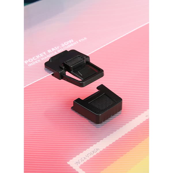 Set med 1 dokumentmappor i format 26,5 x 32,7 cm, regnbågsficka eller