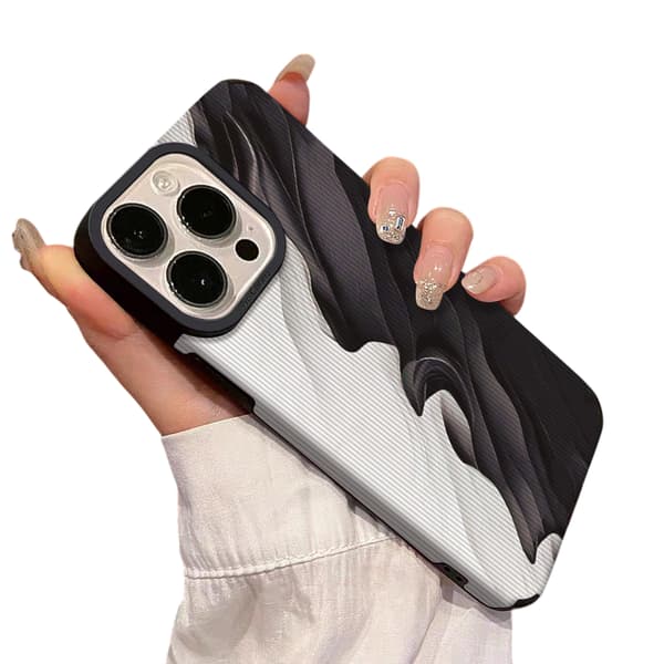 iPhone 15 Pro Max Skal - Black and white waves