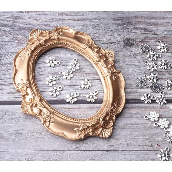 50 stk. små blomstercharms - Metal vintage små blomster vedhæng til smykkefremstilling og håndværk