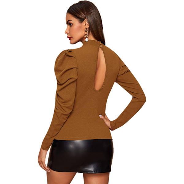 Elegant damebluse med høy hals, nøkkelhullsåpning bak og lange ermer i legg-av-mutton-stil