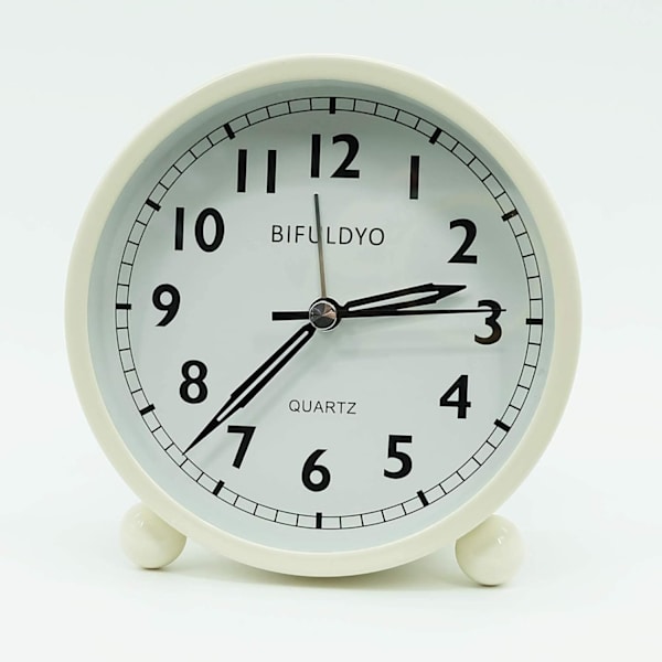 4 tum Silent Alarmklocka och Ljusfunktion, Vintage Klassisk Baery Driven Analog Klocka(Milky) Milky 4 tum Milky 4 tum