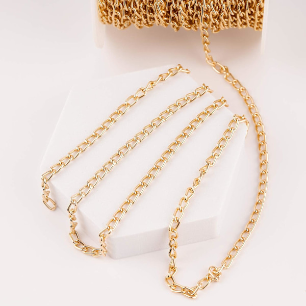 11 meter kedjelänk i aluminium med spole. 4 mm bredd Twisted Cross