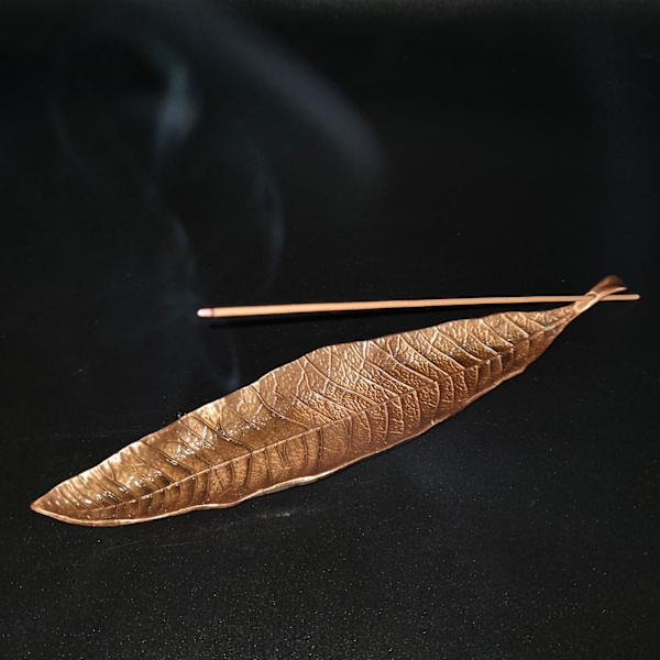 Metallblad Båt Røkelsebrenner - Elegant Askefanger for Meditasjon