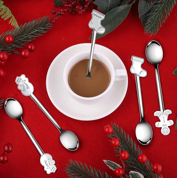 Sæt med kaffeskeer i rustfrit stål til dessert, 8 dele med juletrækpose