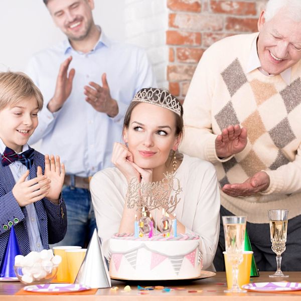Rose Gold 30-års dekorationer sæt - sash, tiara, ballon, lys, toppers