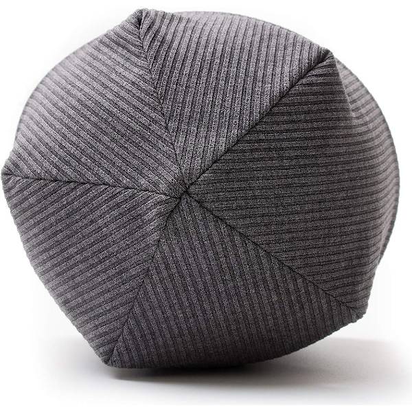 Trendy og stilful hue af kvalitetsstrikket stof Skull Cap Hat