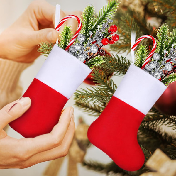 24 st Mini Julstrumpor Klassiska Mini Julstrumpor med Vit Manschett Filt
