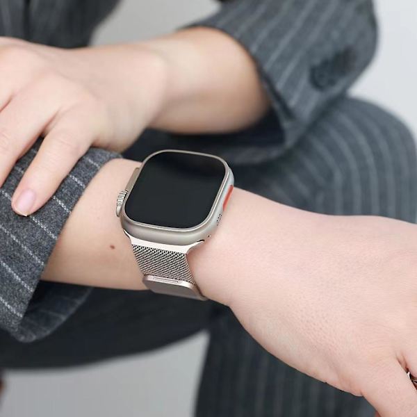 Metallrem för Apple Watch 8 7 45mm 41mm Ultra 49mm Andningsbar Milanese Ersättningsband för Iwatch 6 5 4 3 2 Se 44mm 42mm 40mm Space grey For 38mm 40mm 41mm
