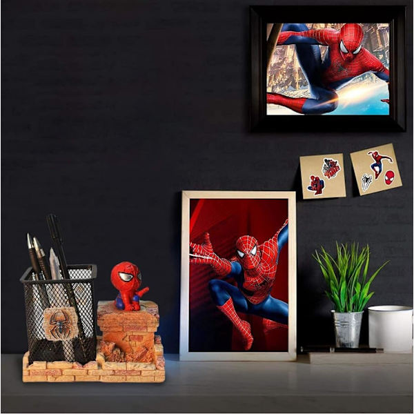 Spidermn n Holder, Cretive Novelty Office Desk Decortions Mn boy Girls Gdgets Sttionery Storge Box Unique Gifts for Spidermn Fns Red-A