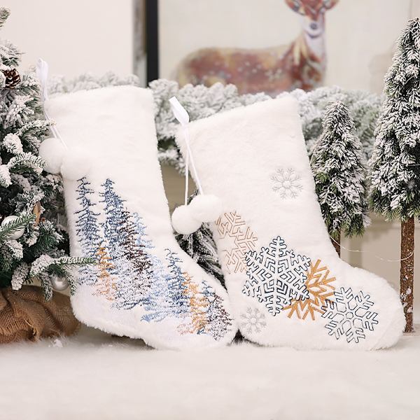 Julbroderad julstrumpa presentpåse