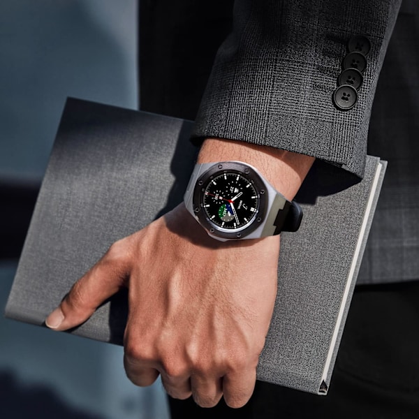 Luksus etui designet til Galaxy Watch 4 Classic 46mm 2021, robust militærbeskyttende metal kofanger etui med taktisk silikonearmbånd til mænd