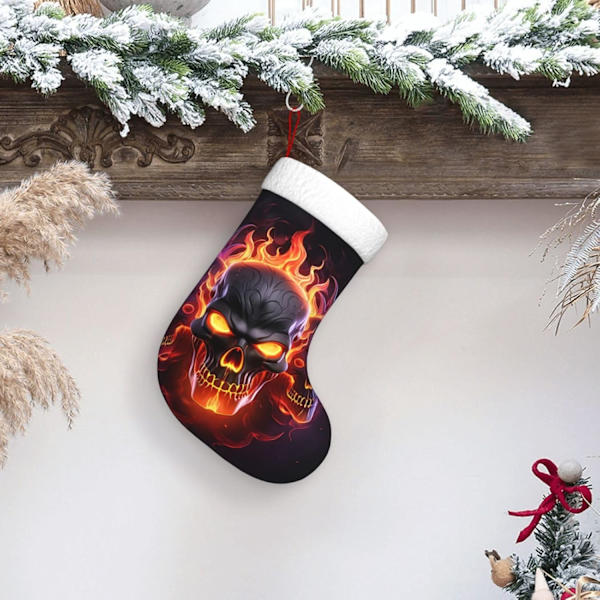 Flaming Skulls Mörka Rymden Julstrumpor 17,7 tum, Mjuka Julstrumpor Klassiska Presentbehållare för Festlig Semesterbrask Dekorationer Familj