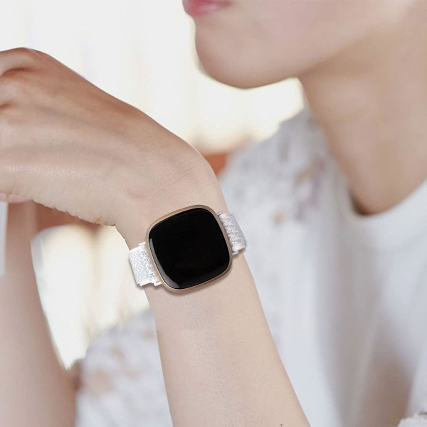 4-pakks nylonrem - Justerbar nylon sportsrem for Fitbit Versa 4/Versa 3/Sense, pustende erstatningsarmbånd, flerfarget