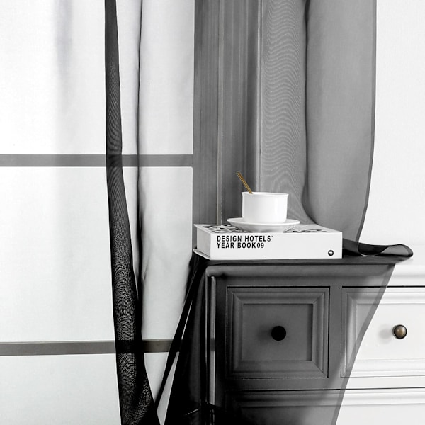 Svarta tyllgardiner 213 cm långa, 2-delars set, vita tyllgardiner för vardagsrum/sovrum, tyllgardiner med kanal, 2 stycken, varje 134 cm B x 213 cm L