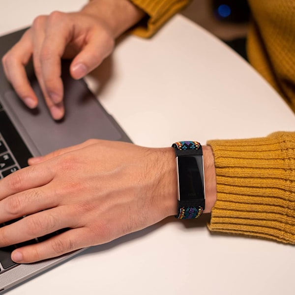 Stretchiga nylonremmar för Fitbit Charge 3/4 - 2-pack