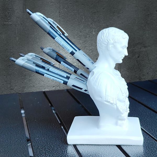 Sttue ncil Holder Resin Figure Modeling, Cesr Desk n Holder Holds 11 ns, Funny ncil Holder for Home Office Desk Decor History Gifts White