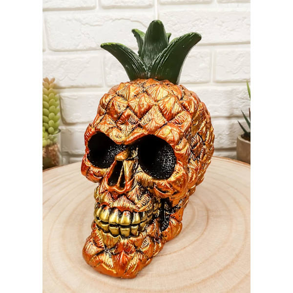 Ebros Hawaiian Tropical Pineapple Golden Skull Figurine 6\" Høj Frugt Skelet Hoved Statue til Dag for de Døde Spooky Dekoration Multi Farvet Multi