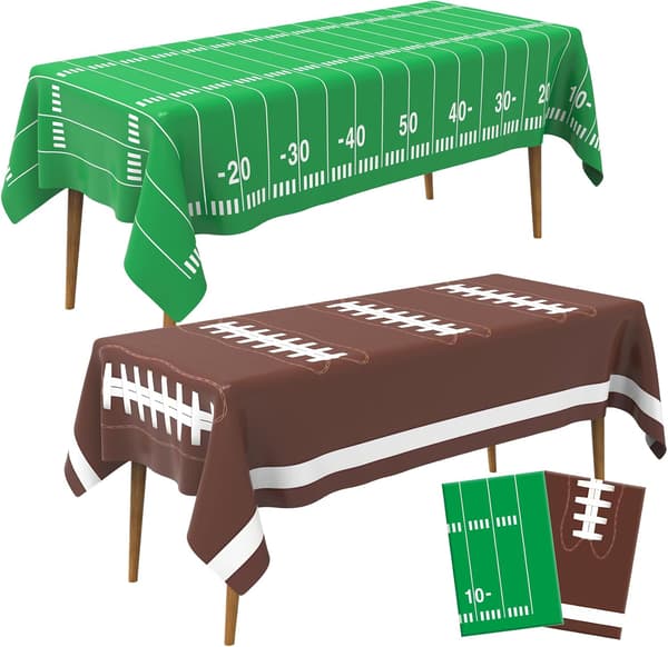 Fotbollsfestdekorationer 2-pack plastfotbollsduk (54x108 tum) Engångs rektangulär grön brun bordsduk Touchdown Team