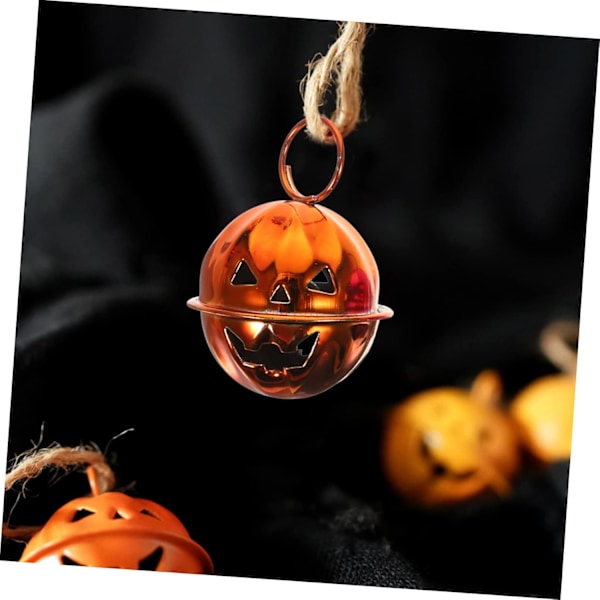 90 st Halloween pumpa klockor julgransprydnad små pingelklockor dekorationer små klocka pumpa hängen halloween accessoarer charm klocka för