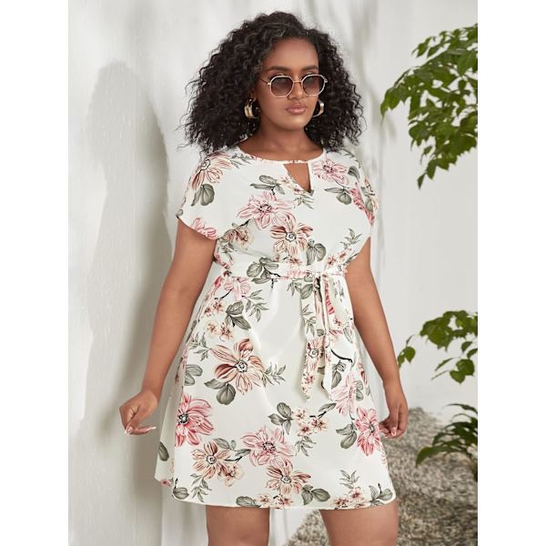 Plus Size Blomstermønstret Kjole med Bindebånd foran og Nøglehulsudskæring