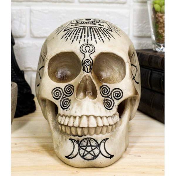 Ebros Paranormal Metafysisk Heksekunst Kranium Figurine Øje af Forsynet Triskelion Triple Måne Pentagram Spiral Gudinde Okkult Overnaturlig