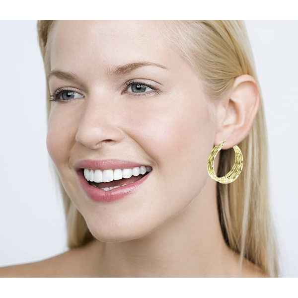 9ct gull 3-lags vridde creol-øreringer: Elegante gull creol-øreringer for kvinner