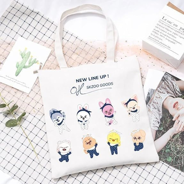 Kpop Stray Kids SKZOO Sminkväska SKZ Axelväska Printed Enkelt kreativt för SKZ-fans, en C