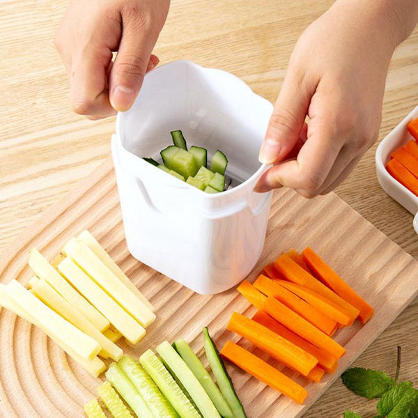 Gurkskärare Multifunktionell grönsakshackare manuell jordgubbskärare Morotsstav Hushållsredskap för frukt och grönsaker Cucumber Slicer