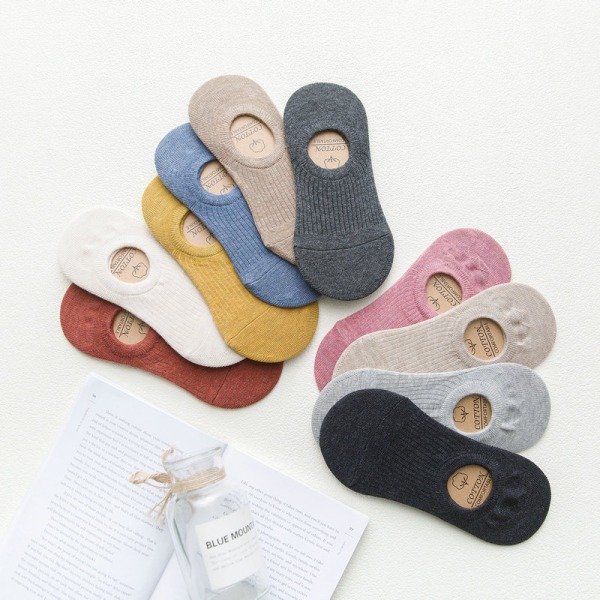 Godisfärgade strumpor dam sommar koreansk stil tunn ankelstrumpa sommar osynliga strumpor nya damstrumpor damstrumpor Female invisible-light gray All yards