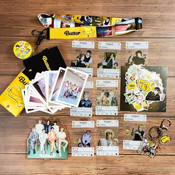 Bts Bulletproof Youth League Perifer presentförpackning Jin Tai Heng Tian Lao Guo Nyckelring Vykort Kostym Presentpåse JK