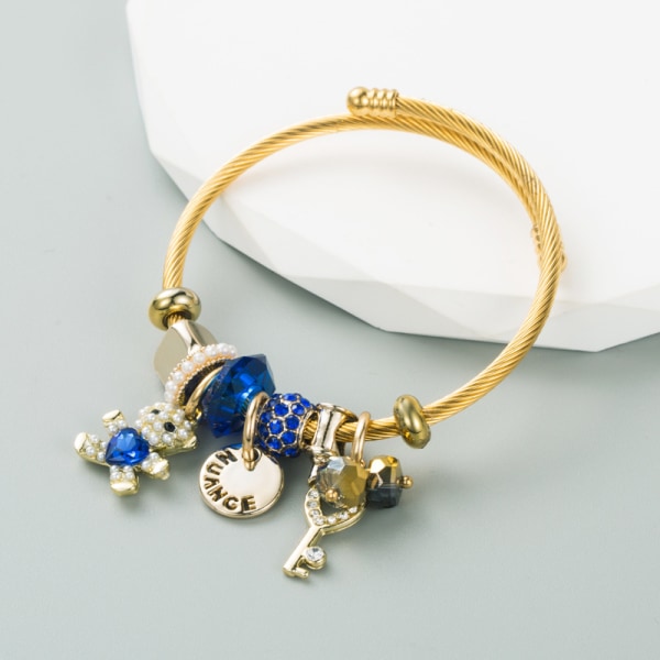 Europeisk och amerikansk Ins-stil Mode P Dora Diy Söt Björnhänge Legeringsarmband Trendigt Hetsäljande Armband Smycken Blue