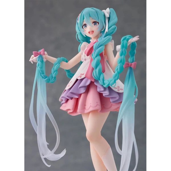 ELEFAD 20cm Anime Hatsune Miku Doll Flera tillbehör Dekoration Samlarföremål Prydnad PVC Figurleksaker Barnleksaker Dockor Kontorsprydnader, (ER-041)