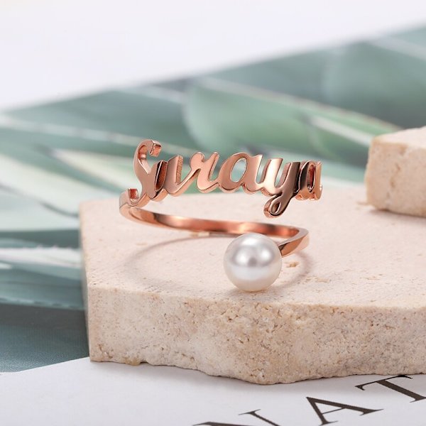 Custom Pearl Namn Ringar För Kvinnor Tjej Smycken i rostfritt stål Justerbara Öppna Personliga Ringar Bröllopstillbehör Chocolate Color Resizable
