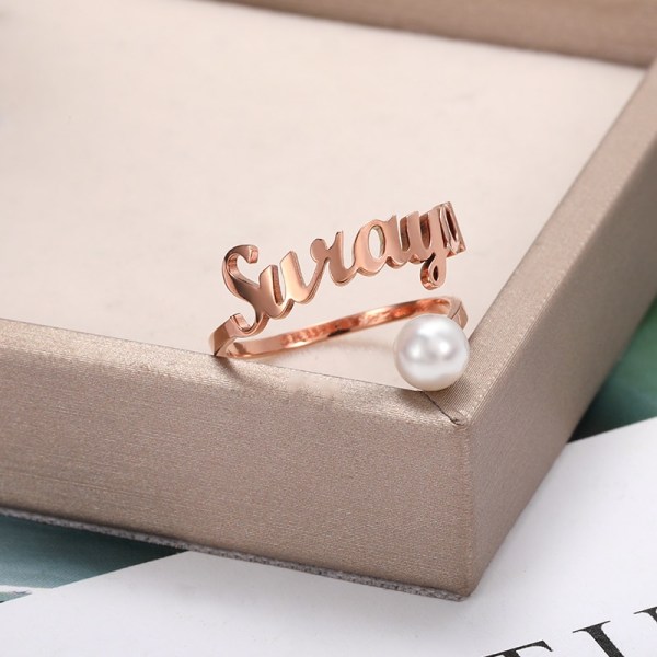 Custom Pearl Namn Ringar För Kvinnor Tjej Smycken i rostfritt stål Justerbara Öppna Personliga Ringar Bröllopstillbehör Light Purple Resizable